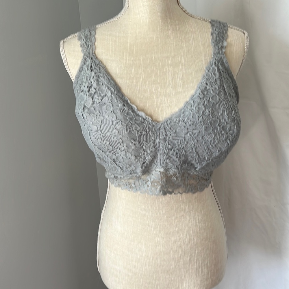 No Boundaries Lace Bralette Grey